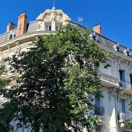 Apartment Le Victor Hugo *